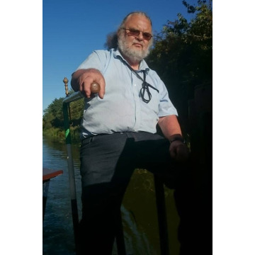 Photo of Leslie WOOD