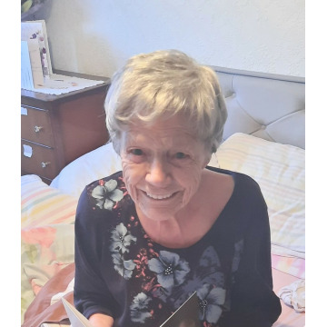 Photo of Gladys HALL