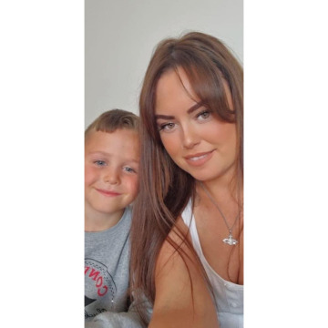 Notice Gallery for Dionne KIRKBRIDE