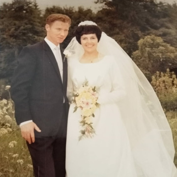 Notice Gallery for Mary ELLIS