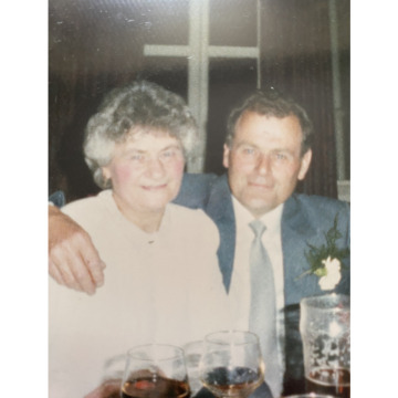 Notice Gallery for Cynthia ROBERTS