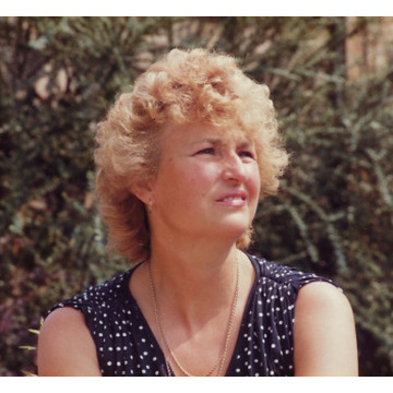 Photo of Molly TAYLOR