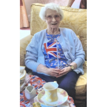 Photo of Pamela SKEEN