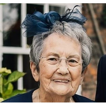 Photo of Evelyn JAMES