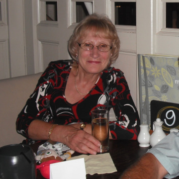 Photo of Gillian LARGE