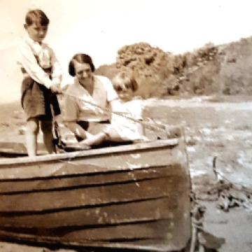 Notice Gallery for Ellen WILKINSON