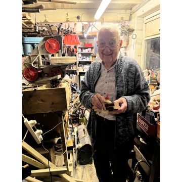 Notice Gallery for Malcolm FORD