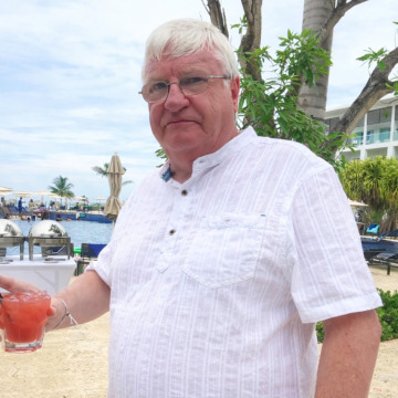 Photo of Chris MACDONALD