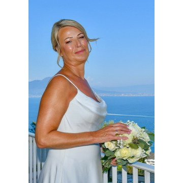 Photo of Claire BYRNE