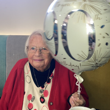 Notice Gallery for Maureen DACOMBE