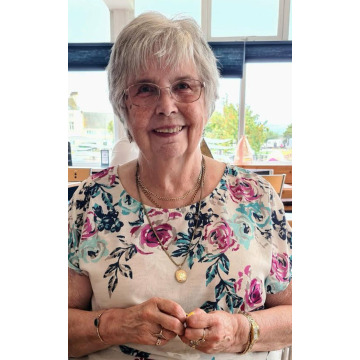 Photo of Pamela TURNER