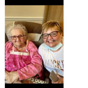 Notice Gallery for Olwyn Crosby James