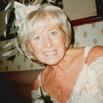Photo of Linda BURNS