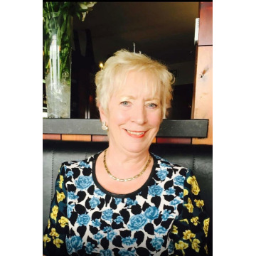 Photo of Stella OLIVER