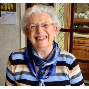 Photo of Shirley CARTWRIGHT