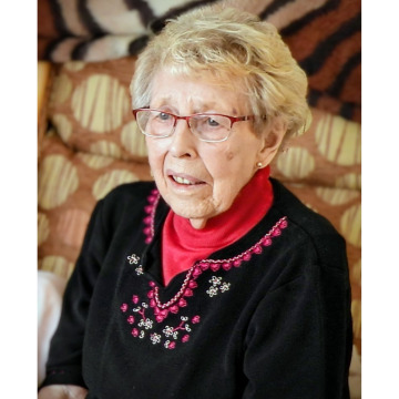 Photo of Sally BROWN