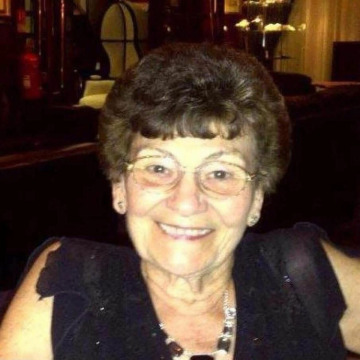 Photo of Patricia KNOTT