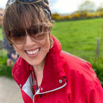 Notice Gallery for Jane URQUHART - (CAWDOR)