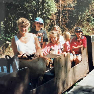 Notice Gallery for Helen WRIGHT