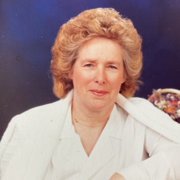 Photo of Stephanie ROUTLEDGE