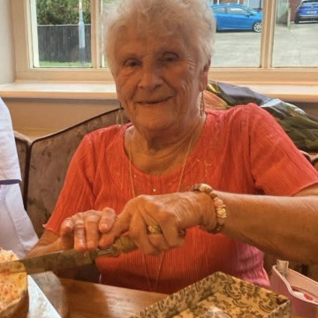 Photo of Audrey HALE