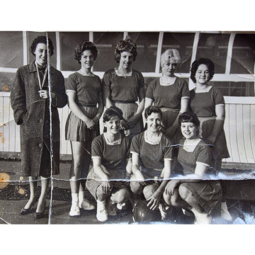 Notice Gallery for Jean LEIGH