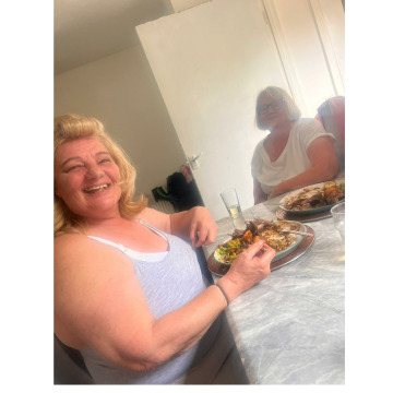 Notice Gallery for Elizabeth WHITE