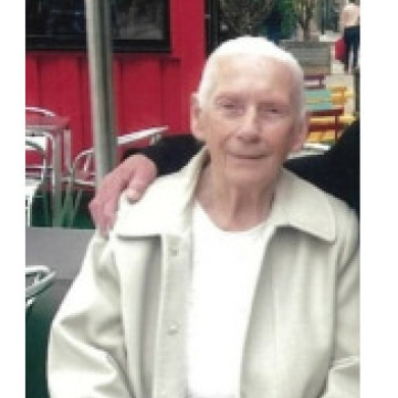 Photo of Doreen HILL