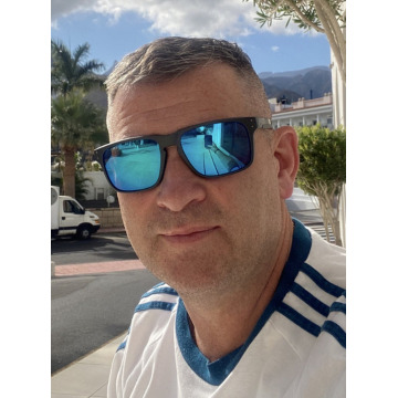 Photo of Garry CAIRNS