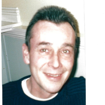 Photo of Keith Roy LEANING