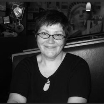 Photo of Julie Ann DAVIES