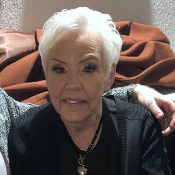 Photo of Brenda HEESON