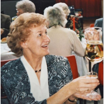 Photo of Betsy THOMAS