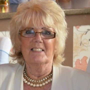 Photo of Anne BEATTIE