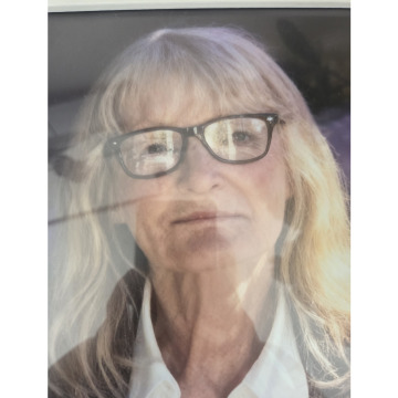 Photo of Val JONES