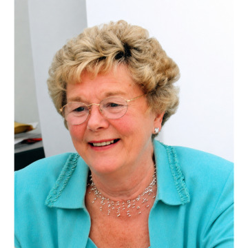 Photo of Maureen Ann THOMAS-EVELYN