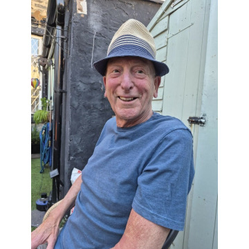 Notice Gallery for Roy HOWARTH