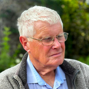 Photo of Peter AMBROSE