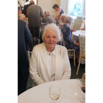 Photo of Shirley THOMPSON
