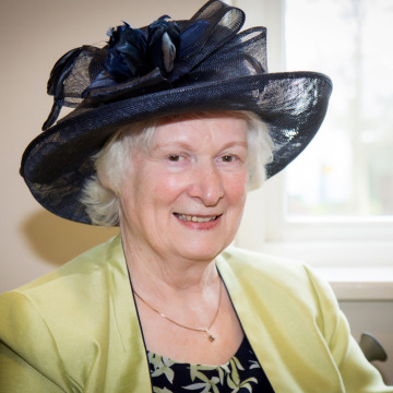Photo of Lizabeth THOMAS