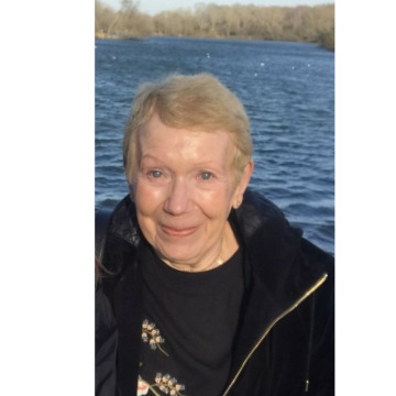 Photo of Diane REVELL