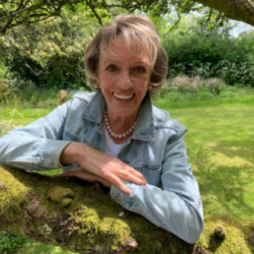 Notice Gallery for Esther Rantzen