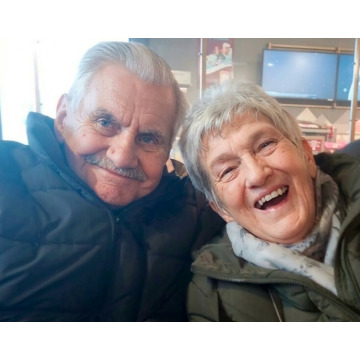 Photo of Norman & Doris HOLDEN