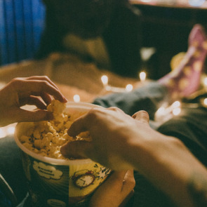 7_ways_to_make_the_most_of_cold_dark_nights_photo_right_0